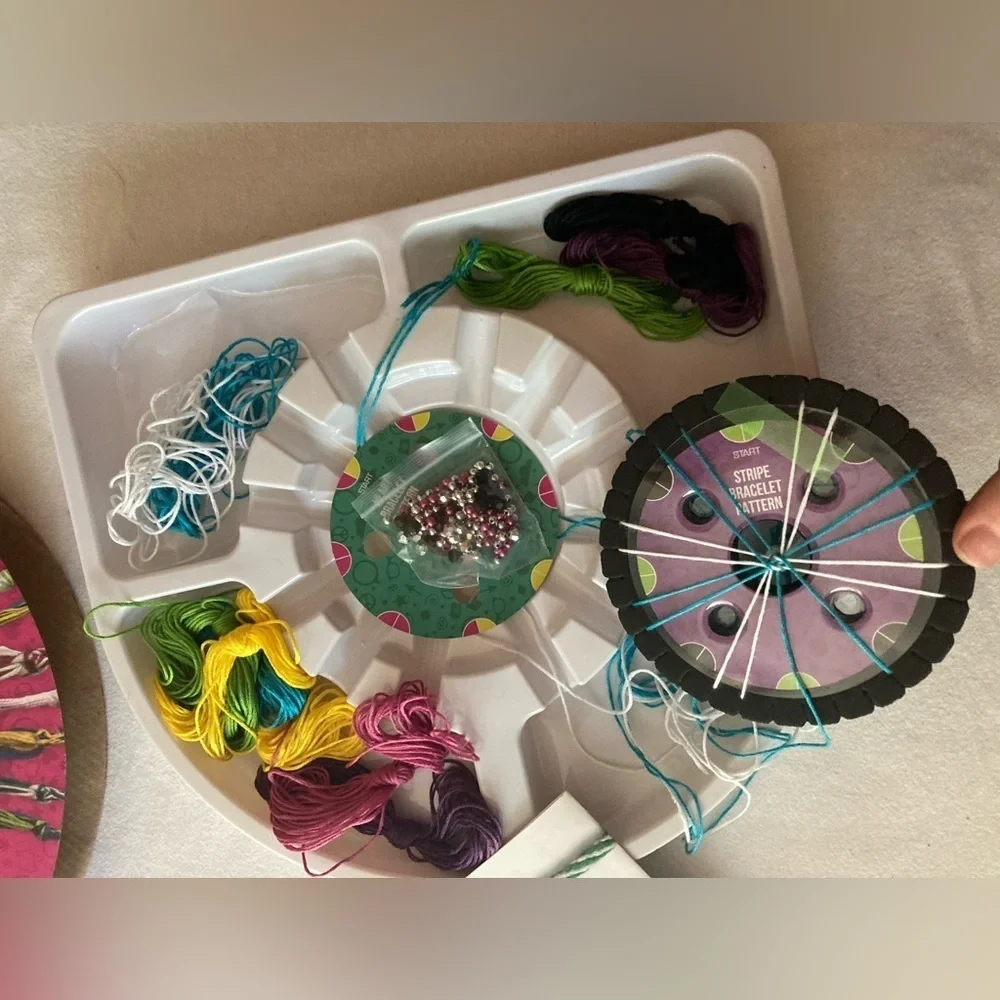 FRIENDSHIP bracelet making kit used